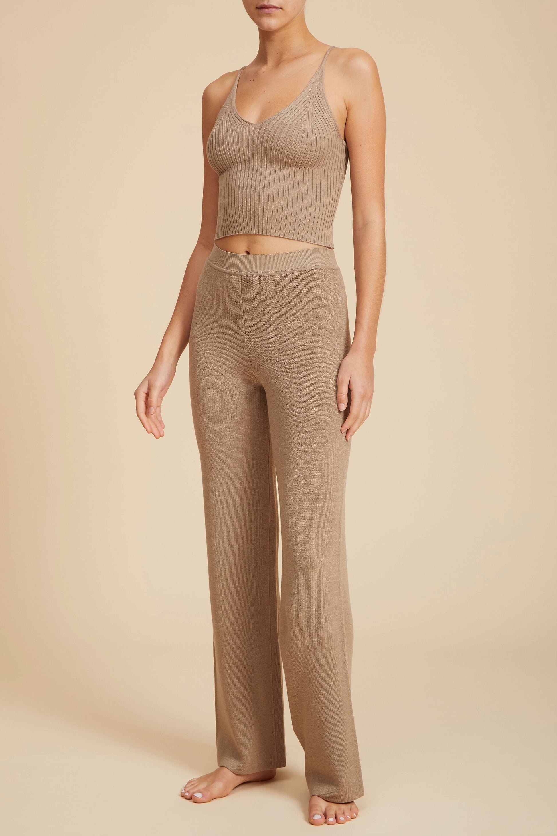Alba Pant Archive