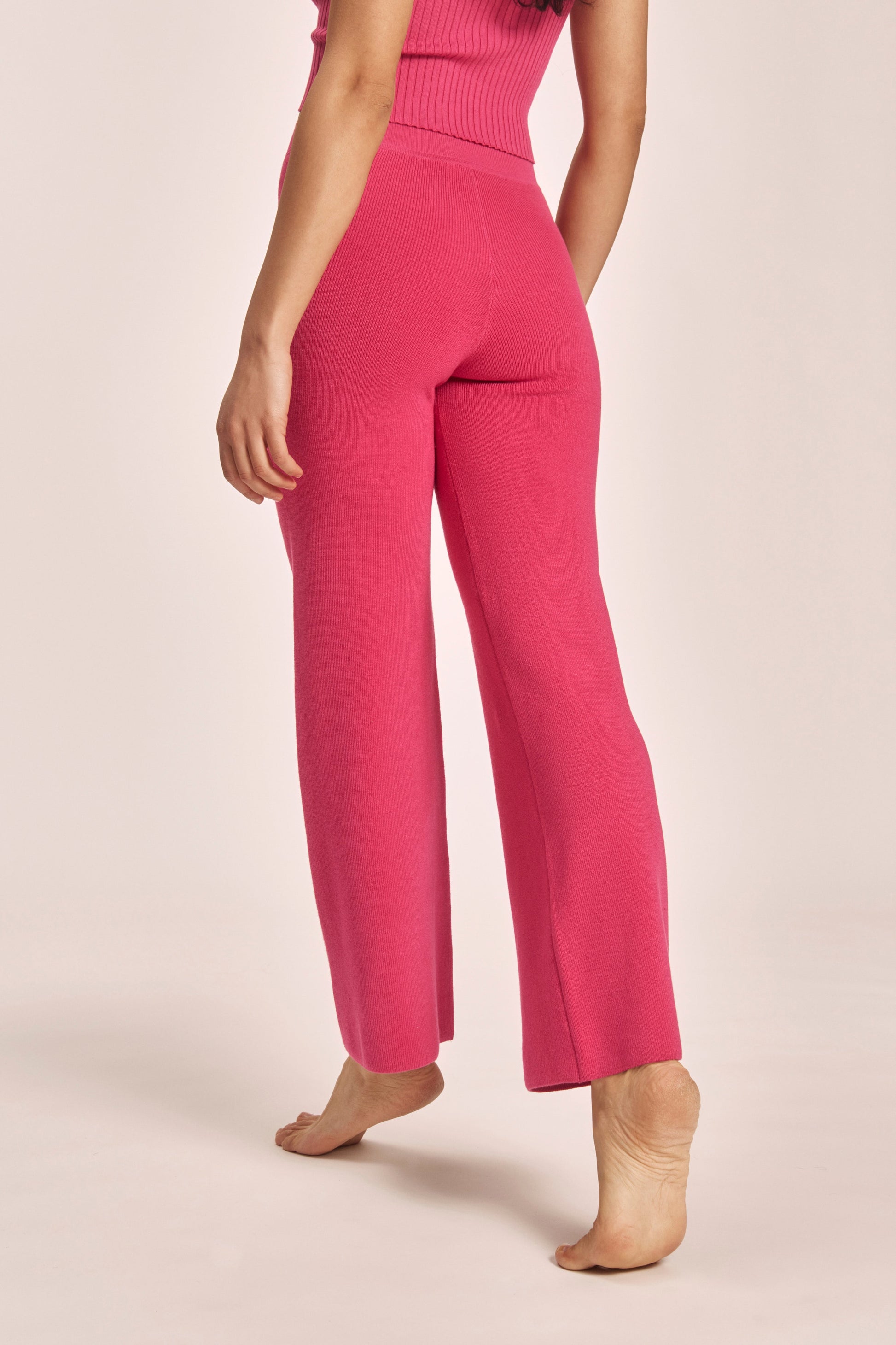Alba Pant Archive