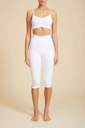 Live The Process Jupiter Capri. Out of this world. Pedal to the metal in our Jupiter Capri that hits just below the knee. Featuring a v waistband, this style is super flattering on just about all body types.