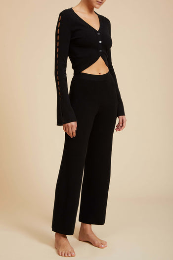 Alba Pant Archive