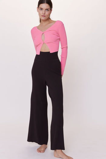 Verso Cut Out Archive